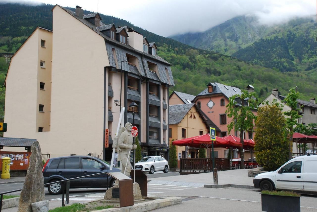 Apartamento Ski Aran Vielha Ngoại thất bức ảnh